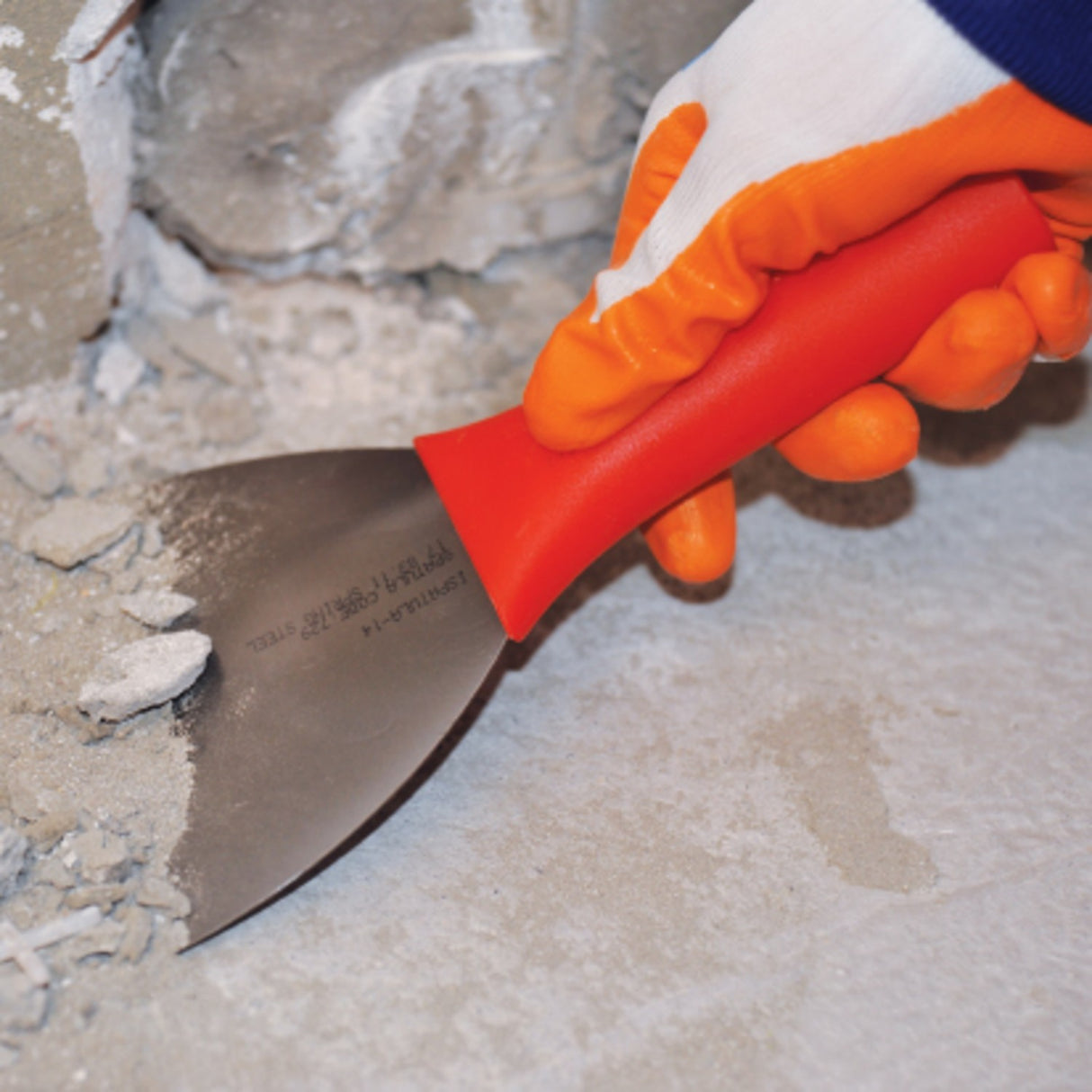 SAPCLU PENTRU RAZUIT PERETI ATASABIL LA COADA