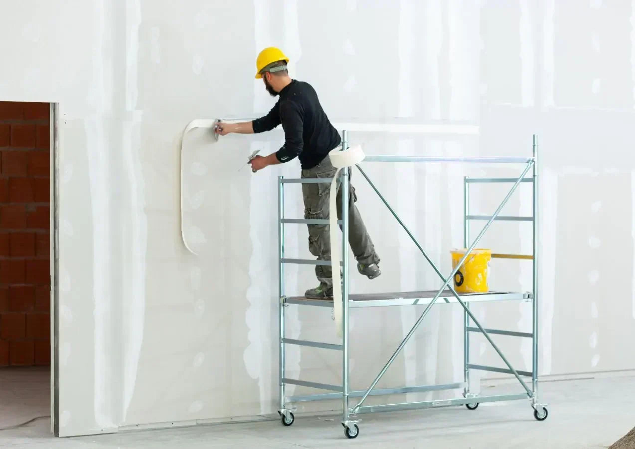 Inovații în Construcții: Adaptarea Tehnologiei în Slujba Meseriașului