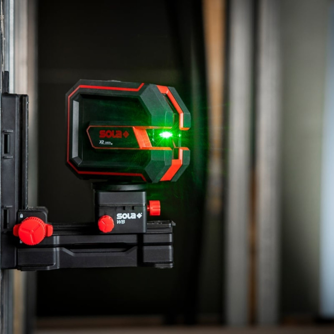 Nivela Laser Verde in Cruce X2 GREEN SOLA4